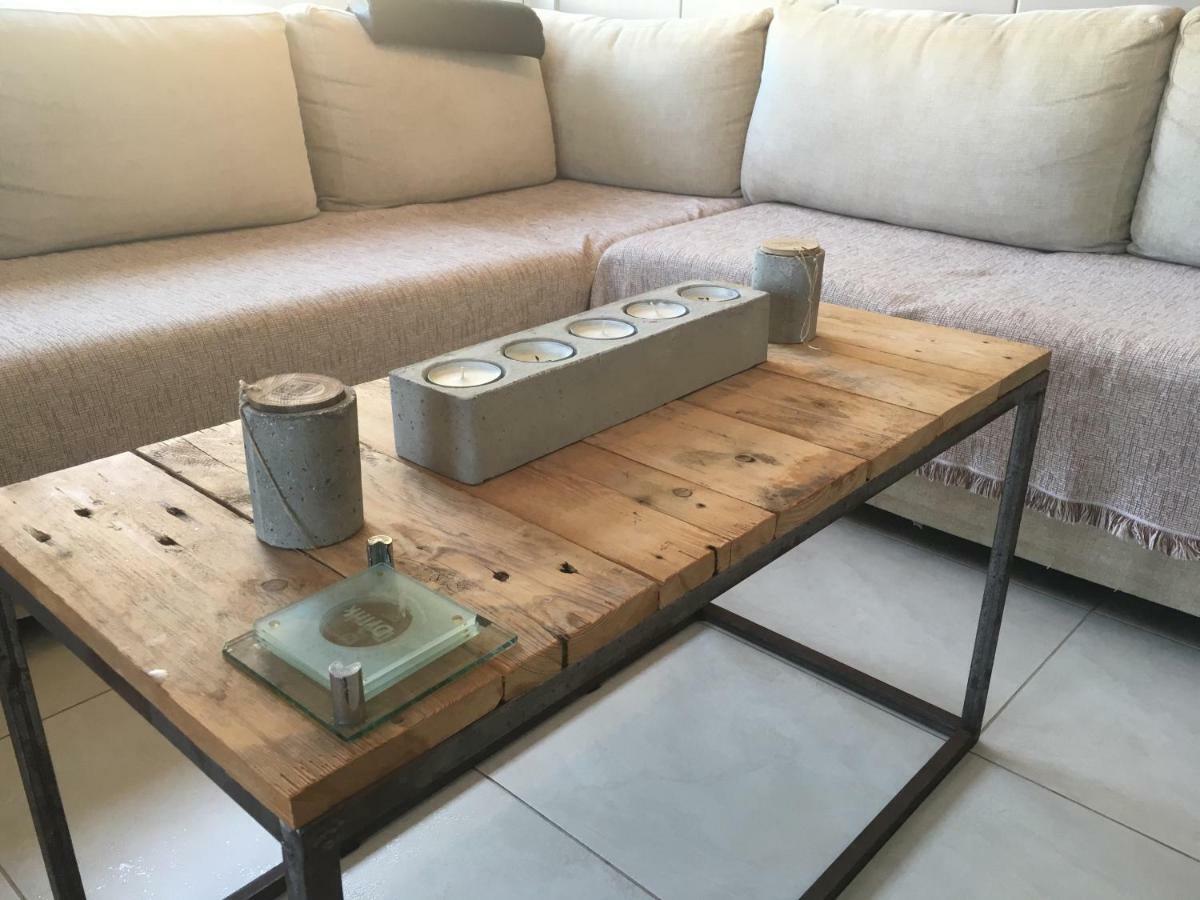 Savva's Surf House Ferienhaus Artemida (Attica)